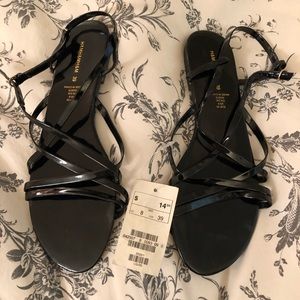 H&M Black strap sandals